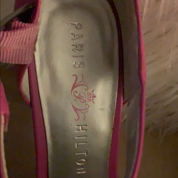 “Paris Hilton” - Picture 4 of 4